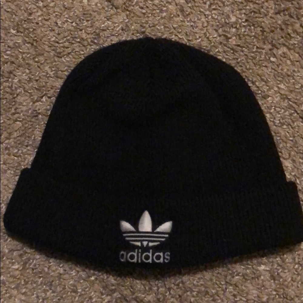 Adidas trefoil logo beanie